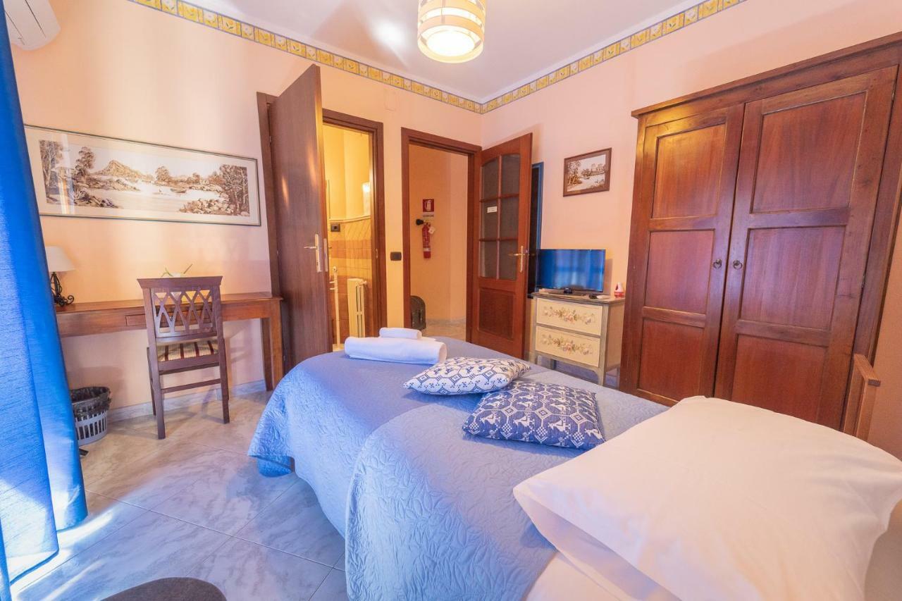 La Rosa - Elegant Rooms Sassari Esterno foto