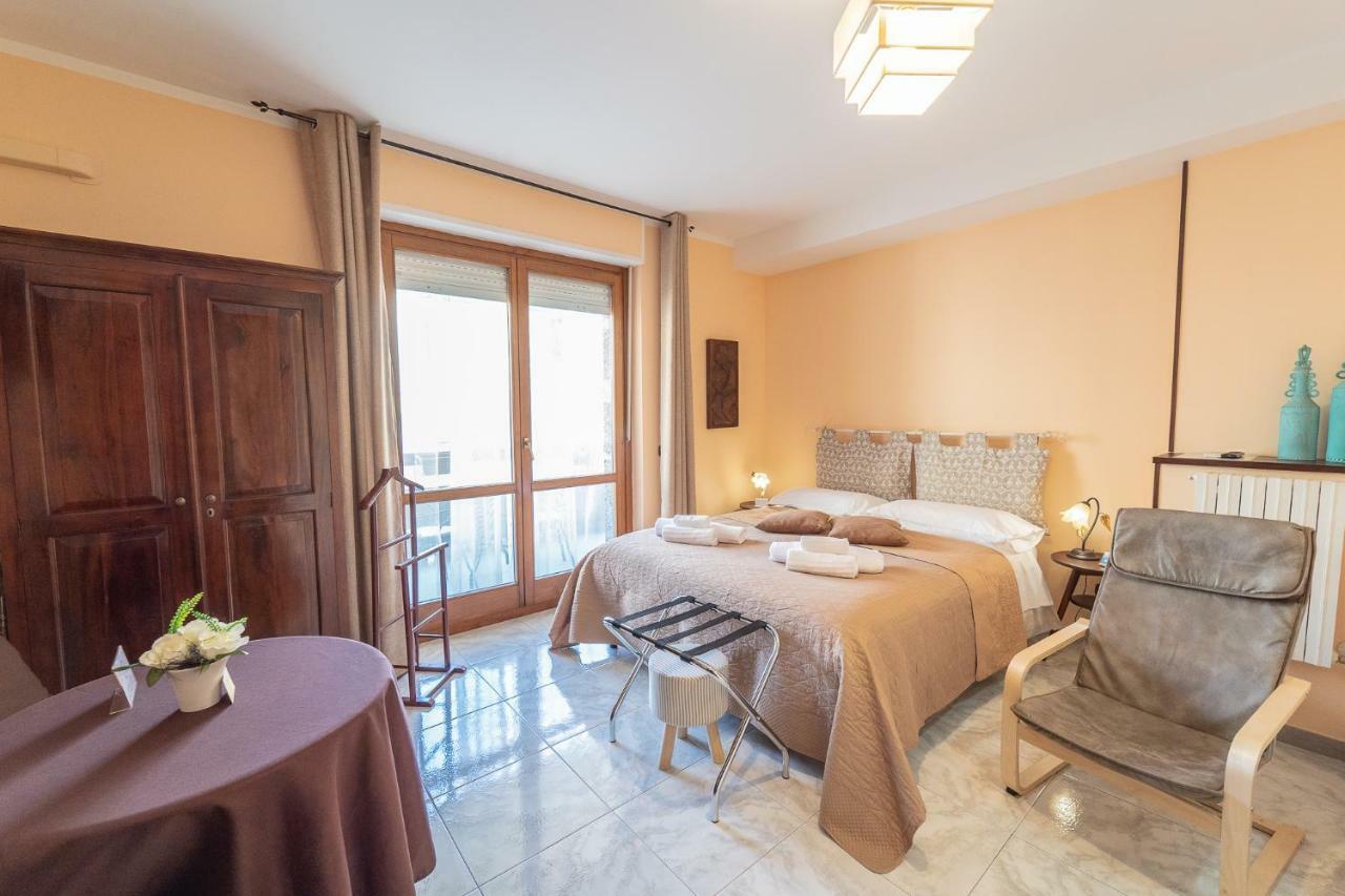 La Rosa - Elegant Rooms Sassari Esterno foto