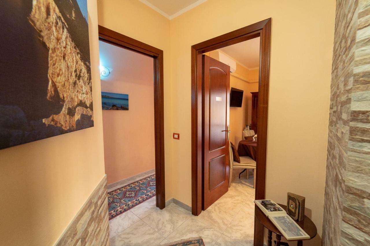 La Rosa - Elegant Rooms Sassari Esterno foto