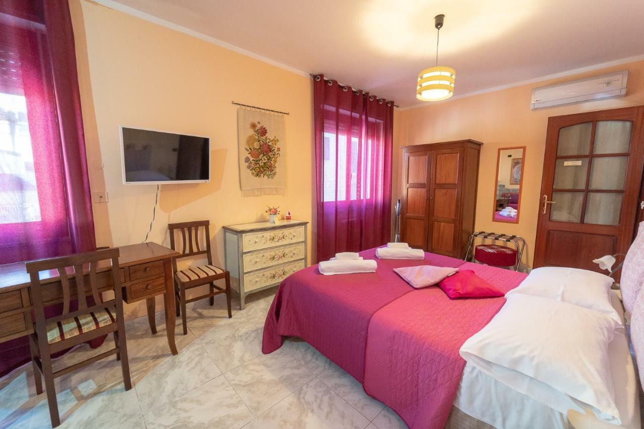 La Rosa - Elegant Rooms Sassari Esterno foto